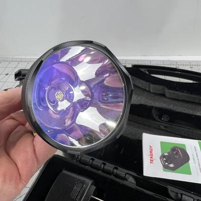 TENERGY Lithium Flashlight 