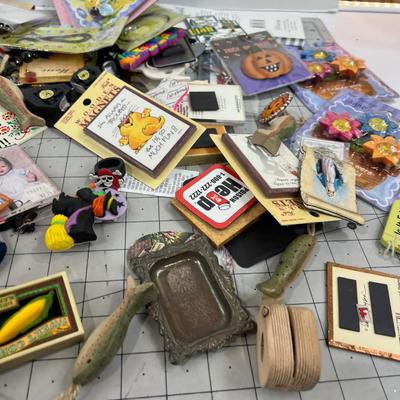 Huge Pile of Fridge Magnets & Stuff