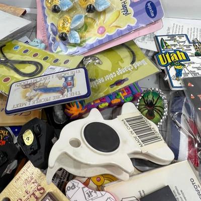 Huge Pile of Fridge Magnets & Stuff