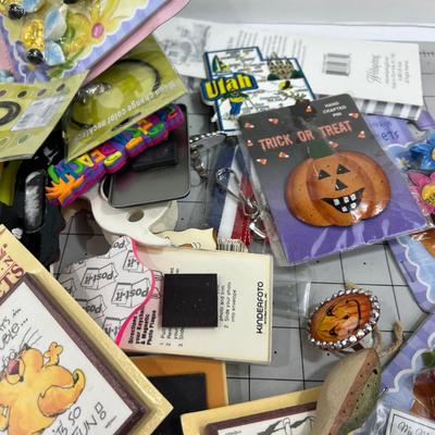 Huge Pile of Fridge Magnets & Stuff