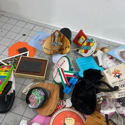 Huge Pile of Fridge Magnets & Stuff