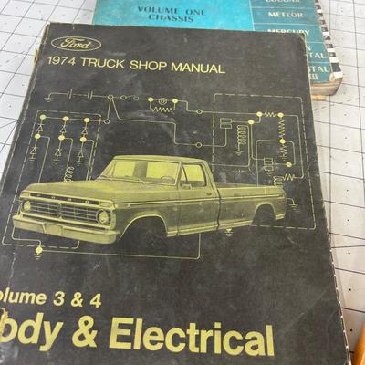 AUTOMOTIVE VINTAGE BOOKS; Mechanic, Shop Manuals and Repair Guides. 