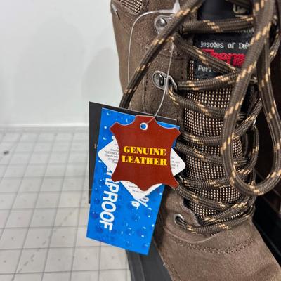 Tamarack Men's Boots Size 9 Snowboot