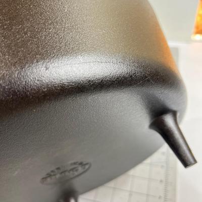 NEW LODGE CAST IRON OVEN Wow! 