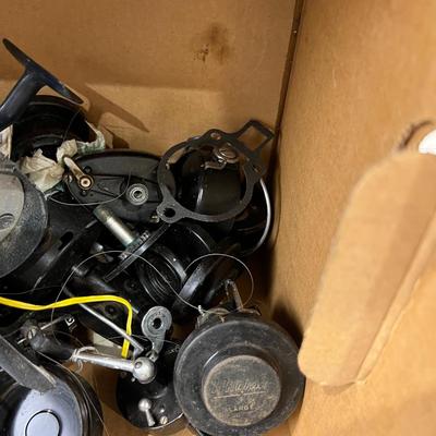 Lot Of Open Faced Reels - Parts or Repairs - Old Vintage 