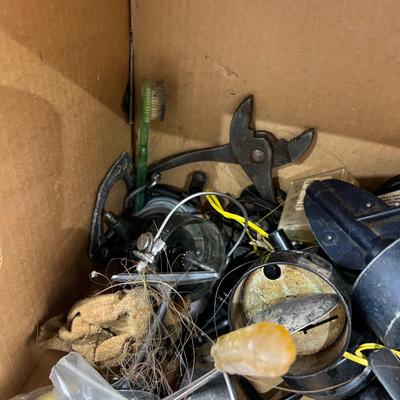 Lot Of Open Faced Reels - Parts or Repairs - Old Vintage 