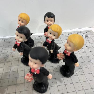 12 Ceramic Bride and Grooms 