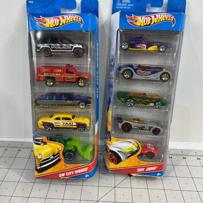 2 Packages of NEW HOT Wheels Sky Jump 