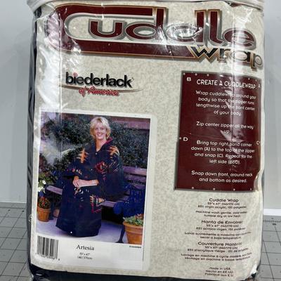 Lovely New Colorful CUDDLE WRAP