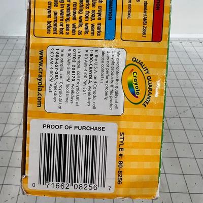 NEW Color Me A Song CRAYOLA NEW 