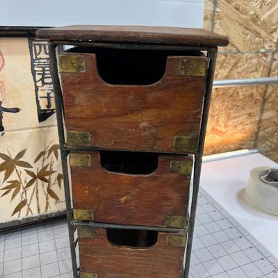 Grouping of Decorative Items