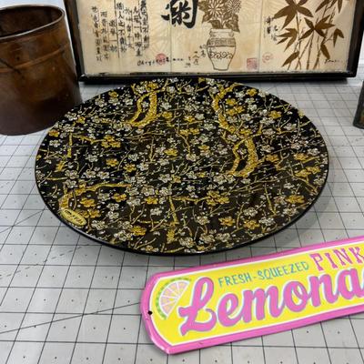 Grouping of Decorative Items