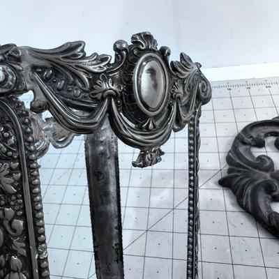 Decorative Metal Items 2 Stranger Things