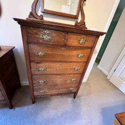 Oak Tall Boy Dresser With Beveled Mirror (UB1-RG)