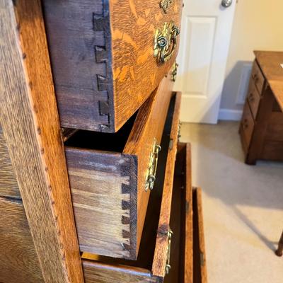 Oak Tall Boy Dresser With Beveled Mirror (UB1-RG)