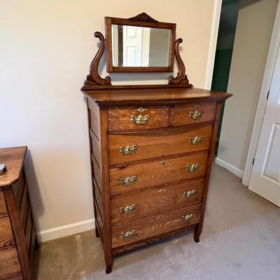 Oak Tall Boy Dresser With Beveled Mirror (UB1-RG)