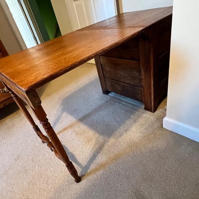 Unique Oak Folding/Expandable Desk/Nightstand (UB1-RG)