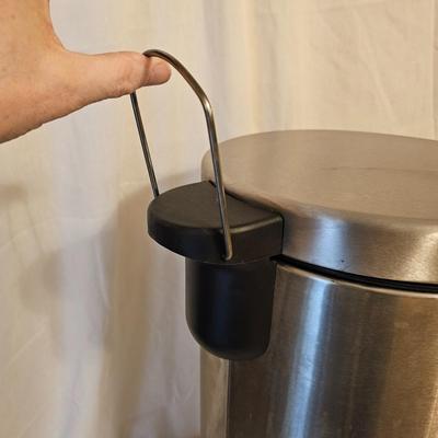 Pair of Trash Receptacle (BD-JS)