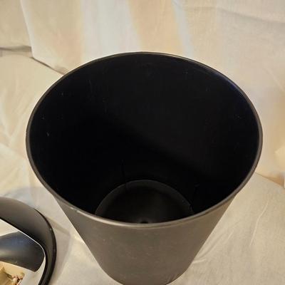 Pair of Trash Receptacle (BD-JS)