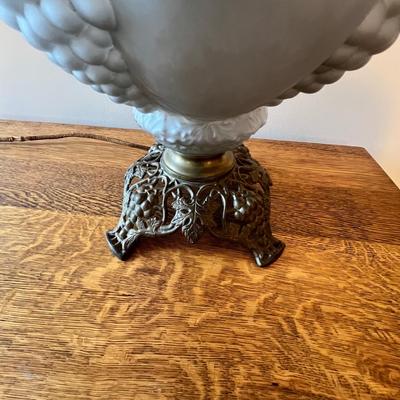 Glass & Brass Victorian Style Lamp (UB1-RG)