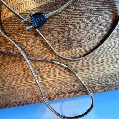 Glass & Brass Victorian Style Lamp (UB1-RG)