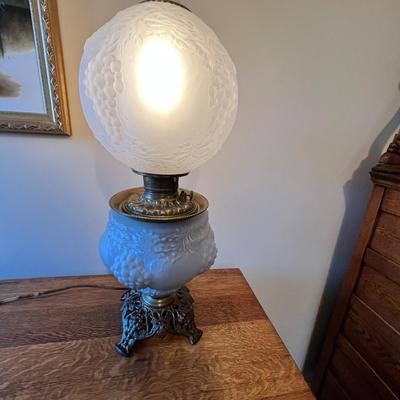 Glass & Brass Victorian Style Lamp (UB1-RG)