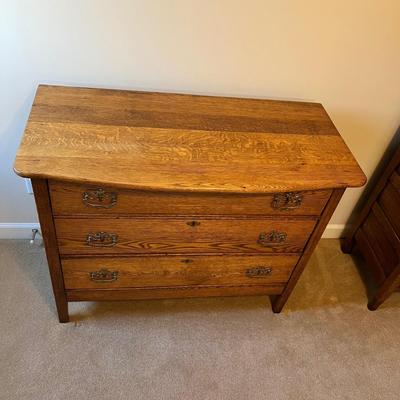 Three Drawer Oak Dresser (UB1-RG)