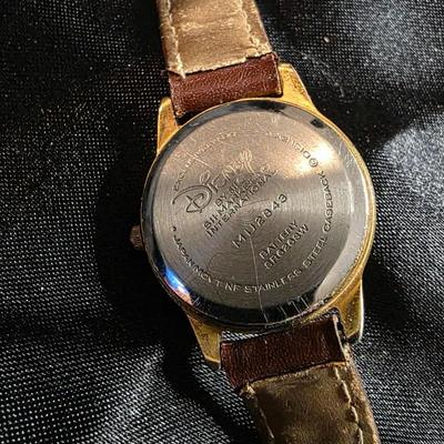 Vintage Disney Tigger Watch by SII with Brown Leather Band – Classic Winnie the Pooh Character Timepiece