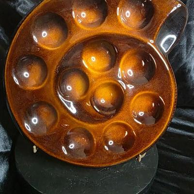 Vintage Saint-Clément French Majolica Snail Server – Model 1653 – Hand-Glazed Caramel Brown Escargot Plate – Mid-Century French Faience