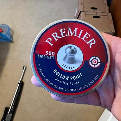 Remington AirMaster 77 Air Rifle Plus Pellets & More (UB1-RG)