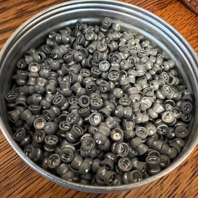 Remington AirMaster 77 Air Rifle Plus Pellets & More (UB1-RG)