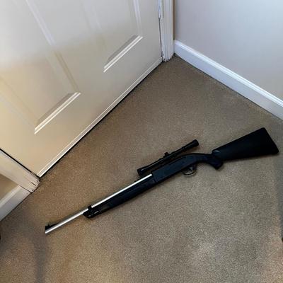 Remington AirMaster 77 Air Rifle Plus Pellets & More (UB1-RG)