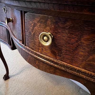 Queen Anne Style Writing Desk (UB1-RG)
