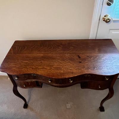 Queen Anne Style Writing Desk (UB1-RG)