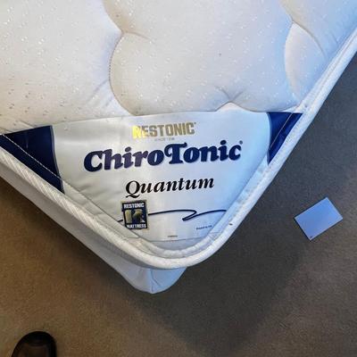 Full Size Metal Headboard With Frame (UB1-RG)