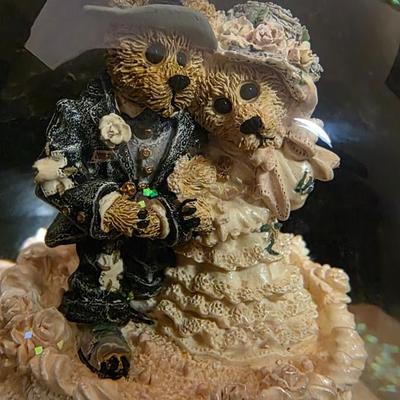 Boyds Bears “Wedding Day” Musical Snow Globe – Bride & Groom Bear Figurine Plays Wedding March