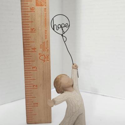 Willow Tree “Hope” Figurine with Wire Balloon Susan Lordi Demdaco Hand Painted Resin Sculpture