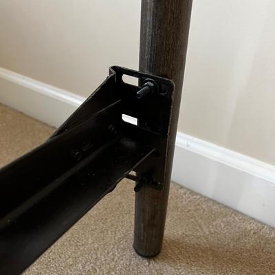 Ornate Spindle Full Size Bed (UB2-RG)