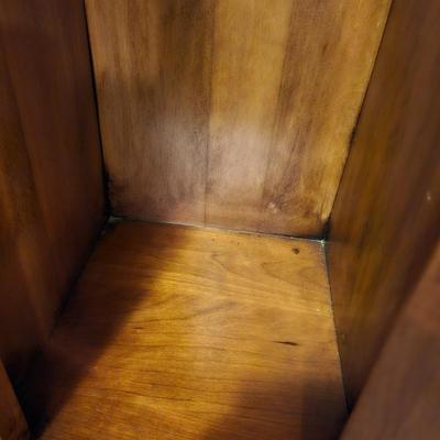 Wooden Column w/Fluted Design (BD-JS)