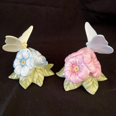 Large Assortment of Lenox Serving Ware Plus Figurines (LR-RG)