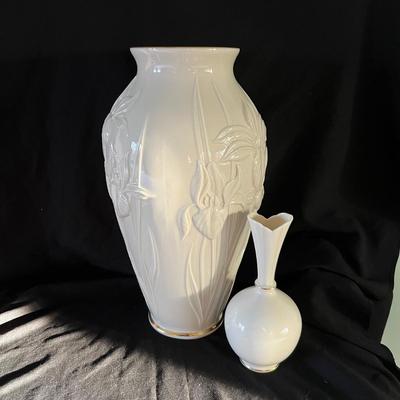 Lenox ‘Masterpiece’ & ‘Wheat’ Porcelain Vases (LR-RG)