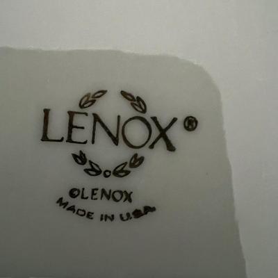 Lenox ‘Masterpiece’ & ‘Wheat’ Porcelain Vases (LR-RG)