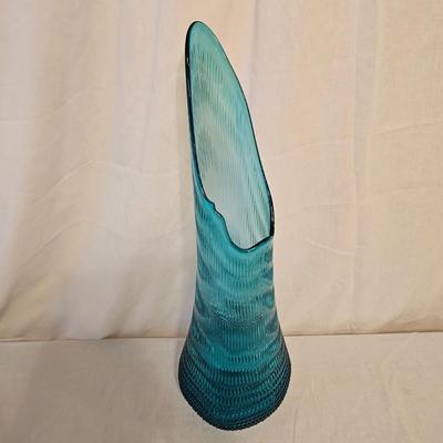 L. E. Smith-Style Nubby Swung Glass Vase (BD)