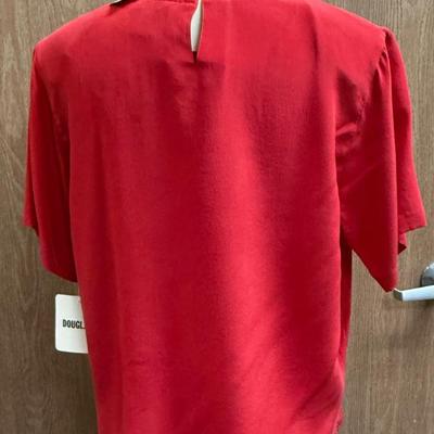 Sale Photo Thumbnail #107: In New with Tag condition.