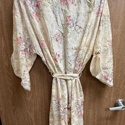 Sale Photo Thumbnail #139: In good condition.