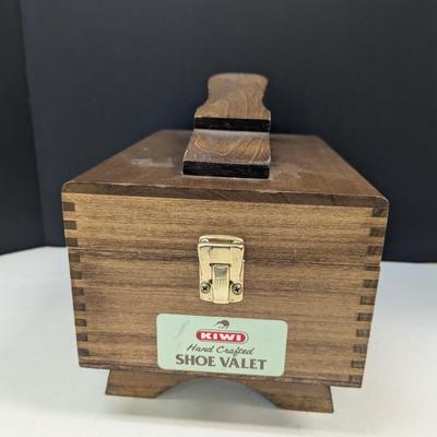 KIWI Hand Crafted Shoe Valet
