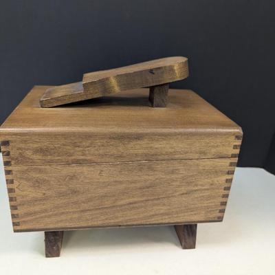 KIWI Hand Crafted Shoe Valet