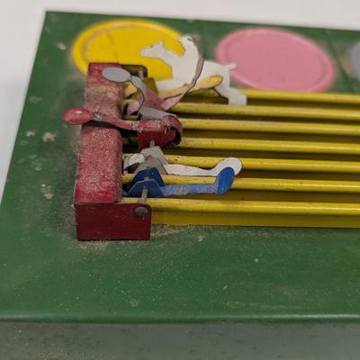 Vintage Tinplate "Gee-Wiz" Horse Racing Game