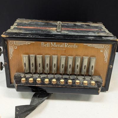 Vintage Bell Metal Reeds Accordion