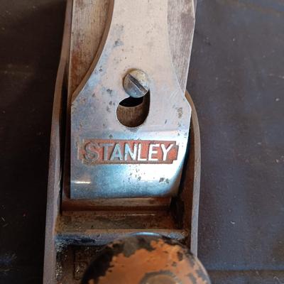 STANLEY #4 WOOD PLANE AND 2 HAMMERS